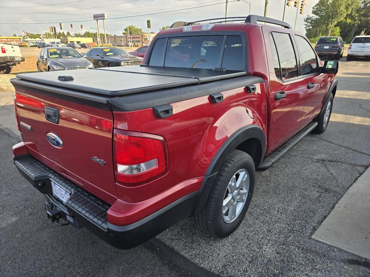 Ford Explorer Sport Trac 4WD 4dr XLT 2010