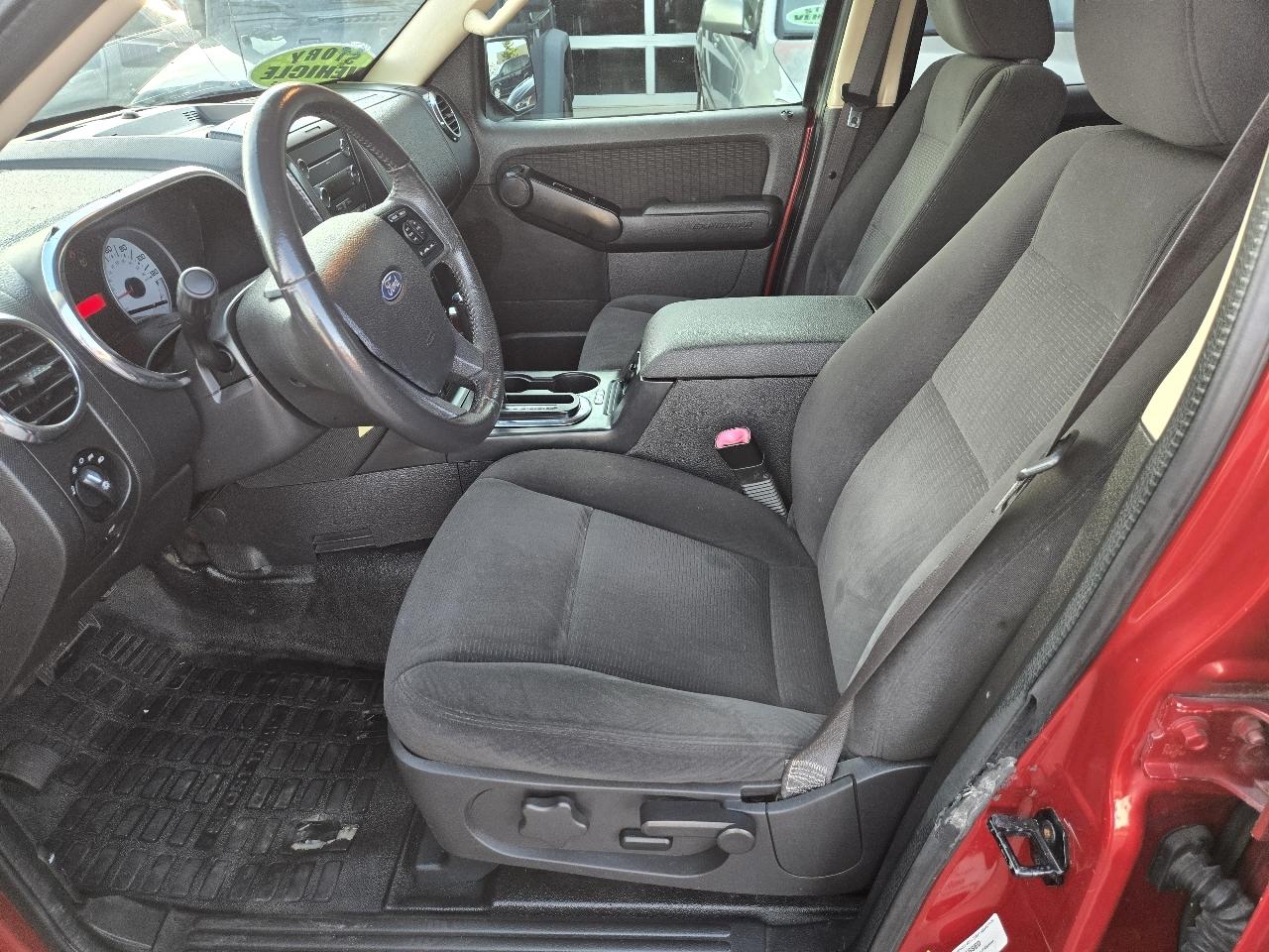 Ford Explorer Sport Trac 4WD 4dr XLT 2010