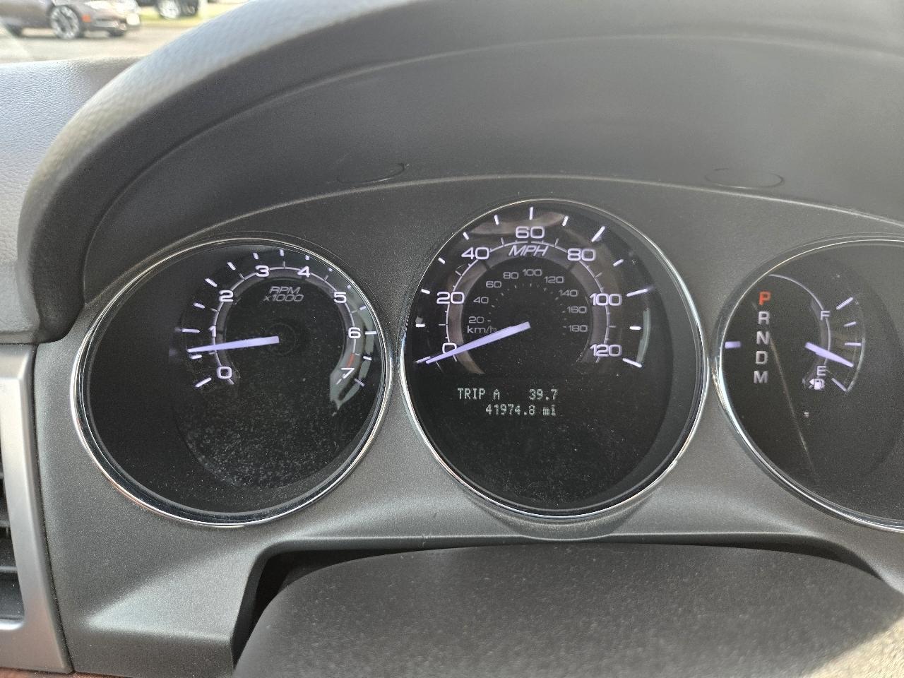 Lincoln MKZ 4dr Sdn FWD 2011