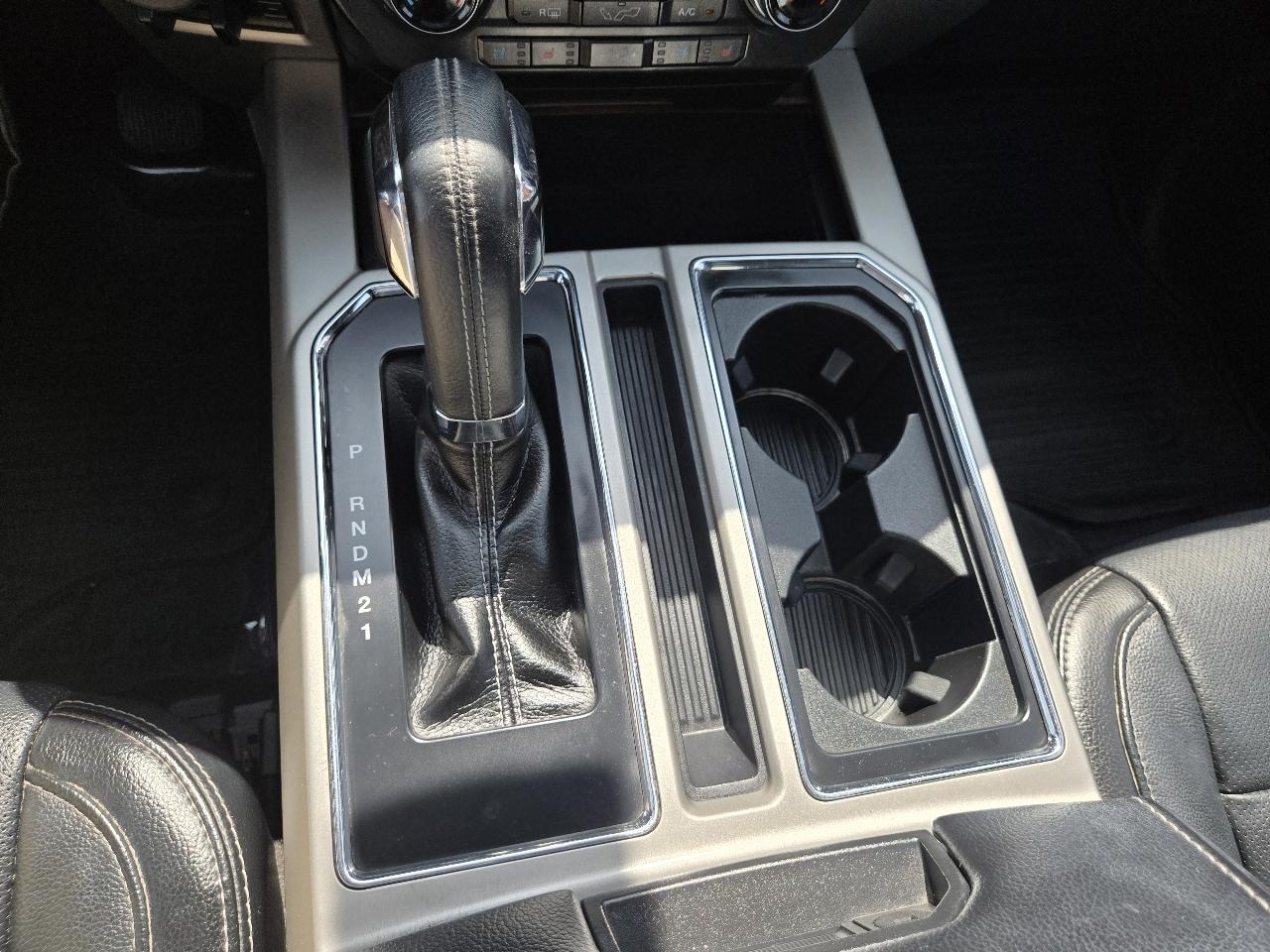 Ford F-150 4WD SuperCab 145" Lariat 2017
