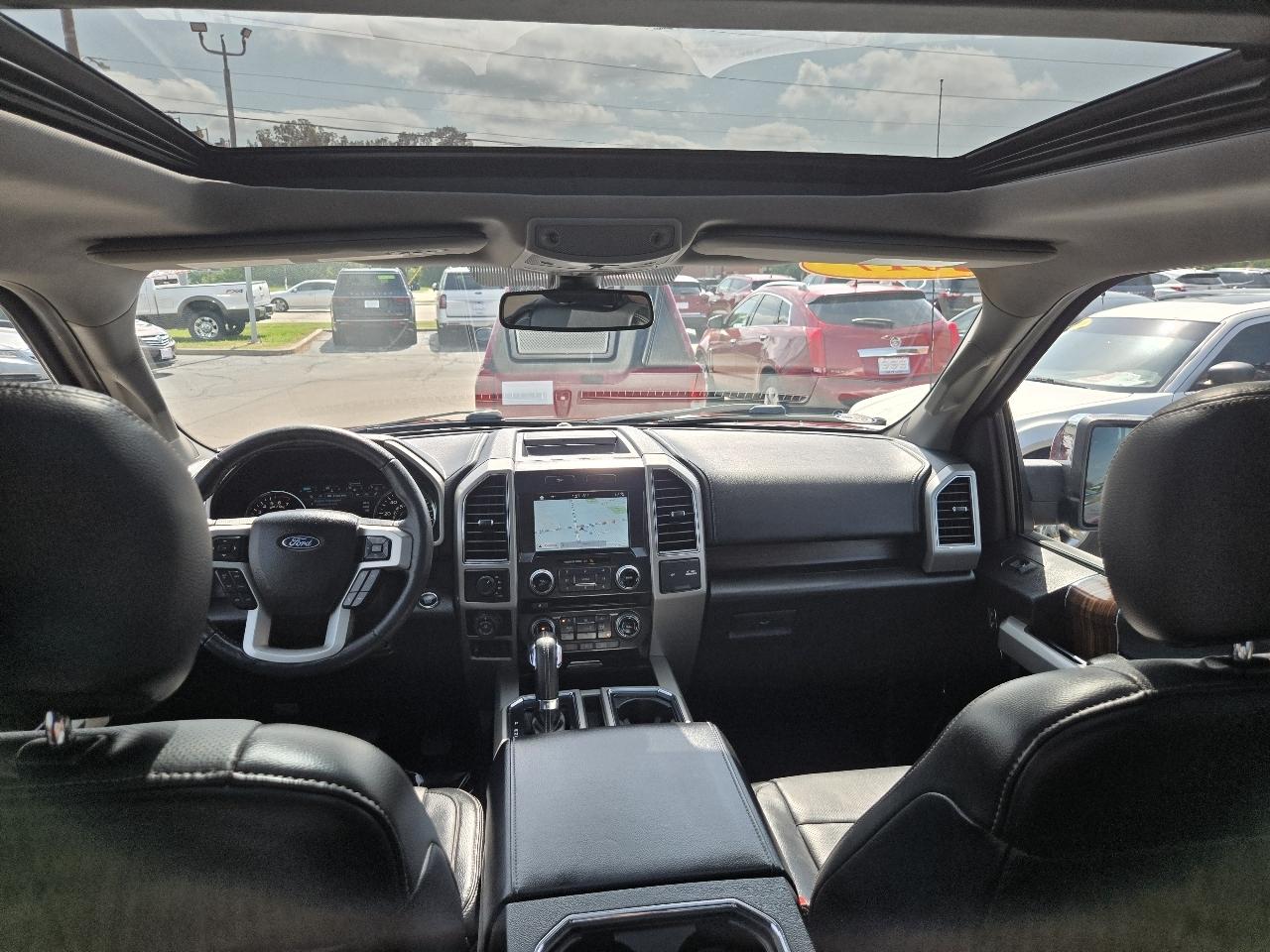 Ford F-150 4WD SuperCab 145" Lariat 2017