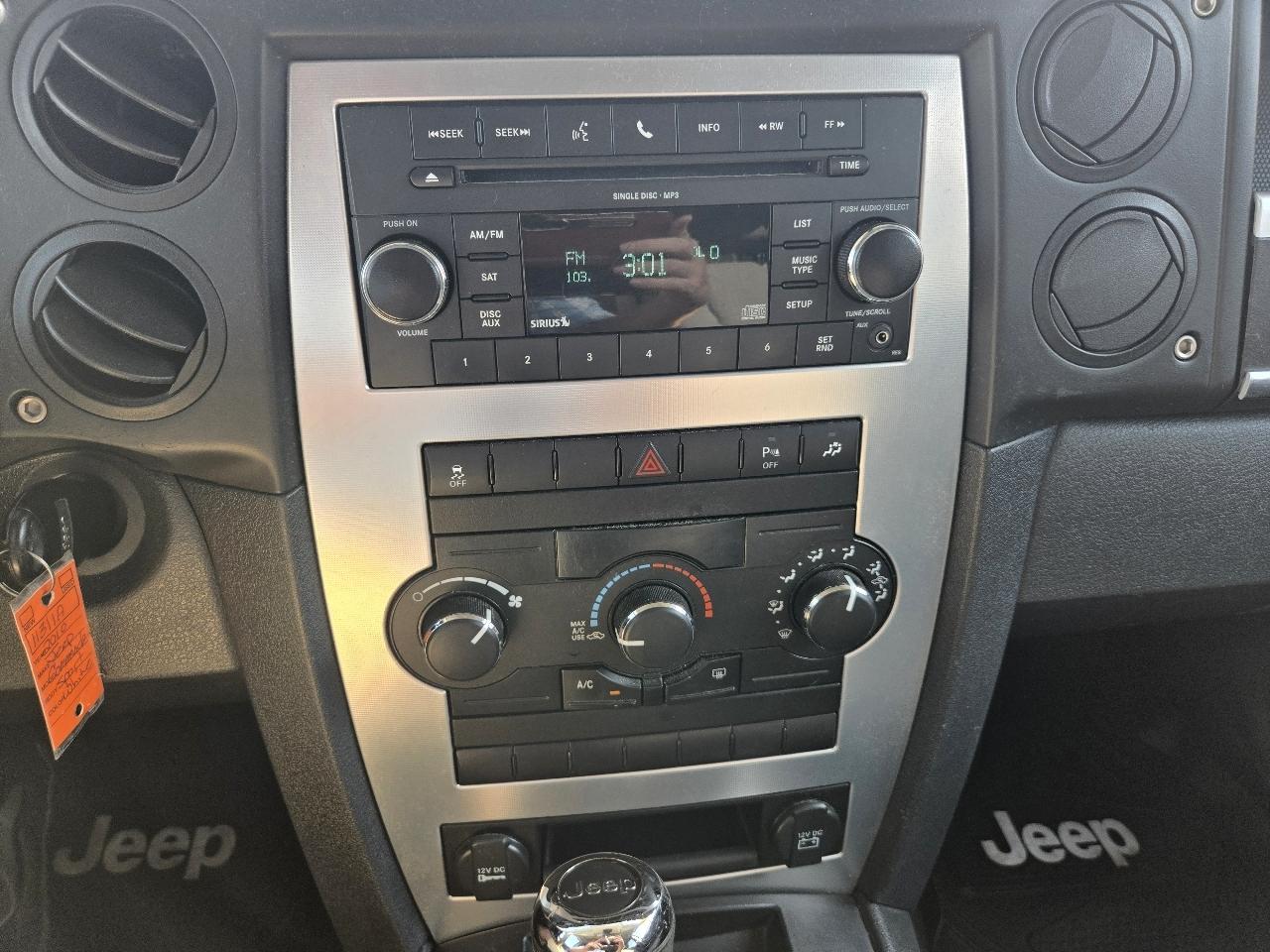 Jeep Commander 4WD 4dr Sport 2010