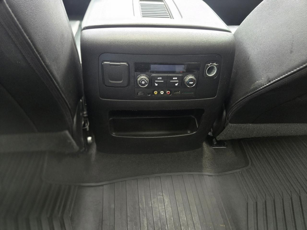 Chevrolet Tahoe 4WD 4dr LT 2016