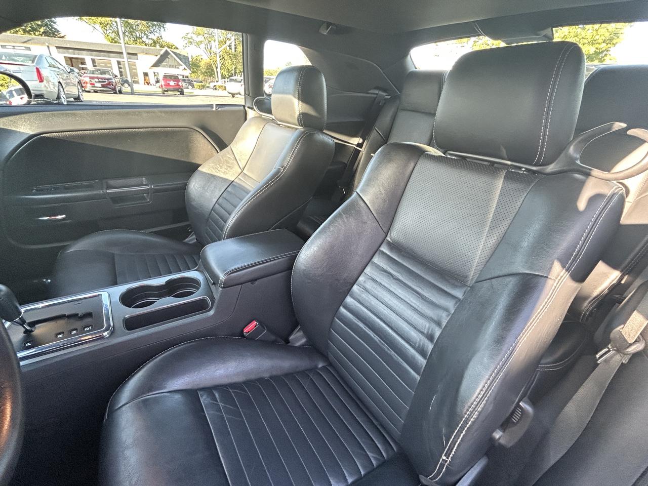 Dodge Challenger 2dr Cpe R/T 2009