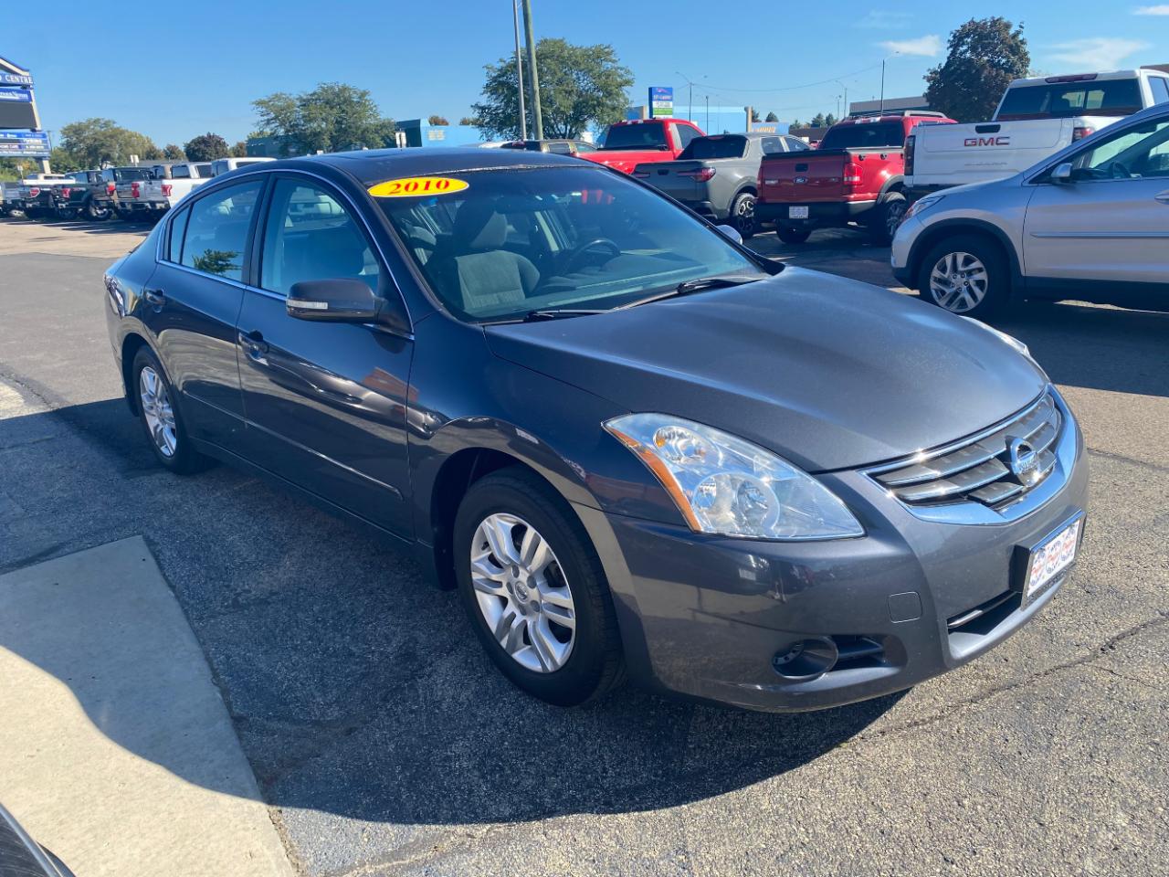 Nissan Altima 4dr Sdn I4 CVT 2.5 S 2010