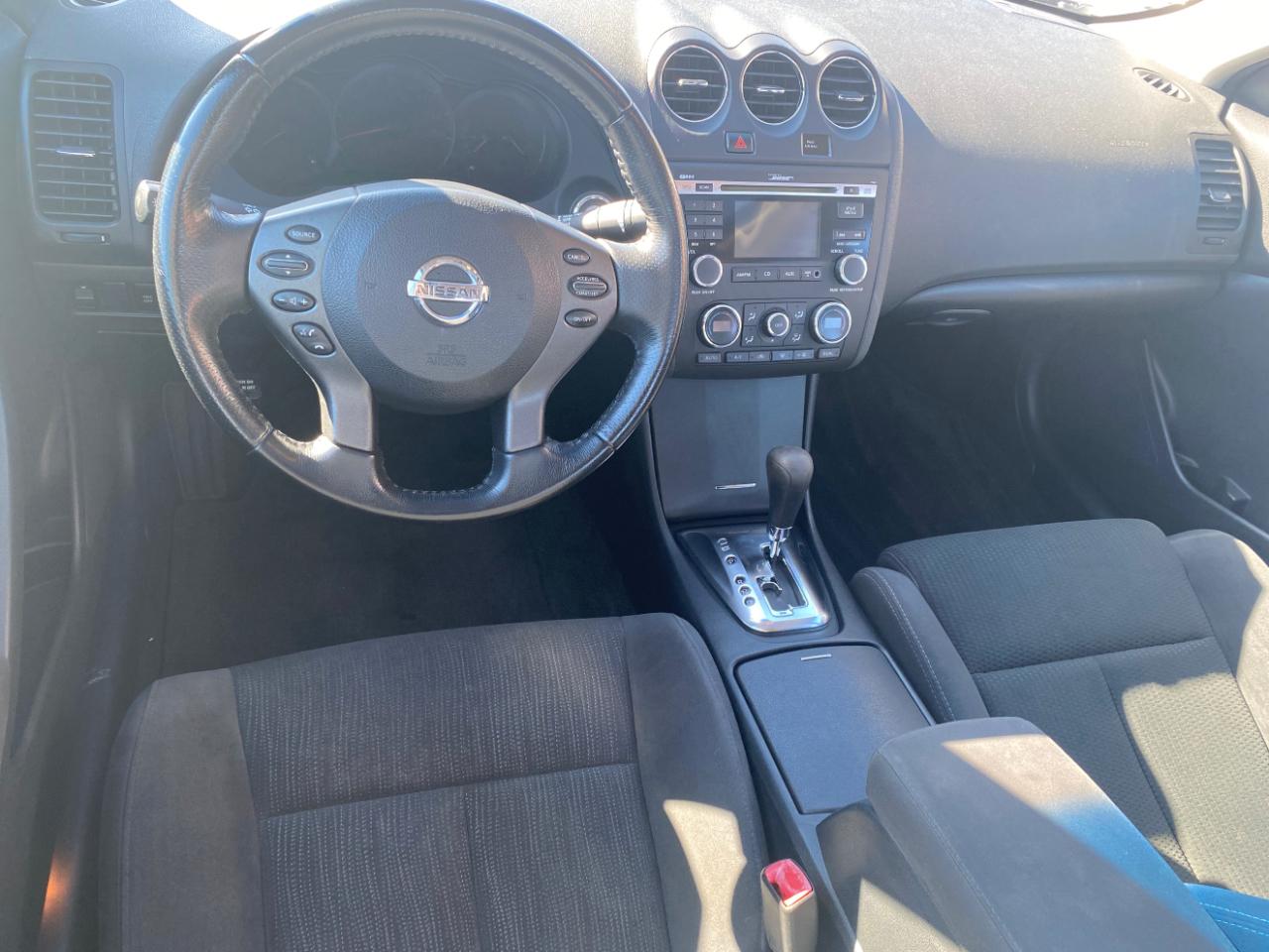 Nissan Altima 4dr Sdn I4 CVT 2.5 S 2010