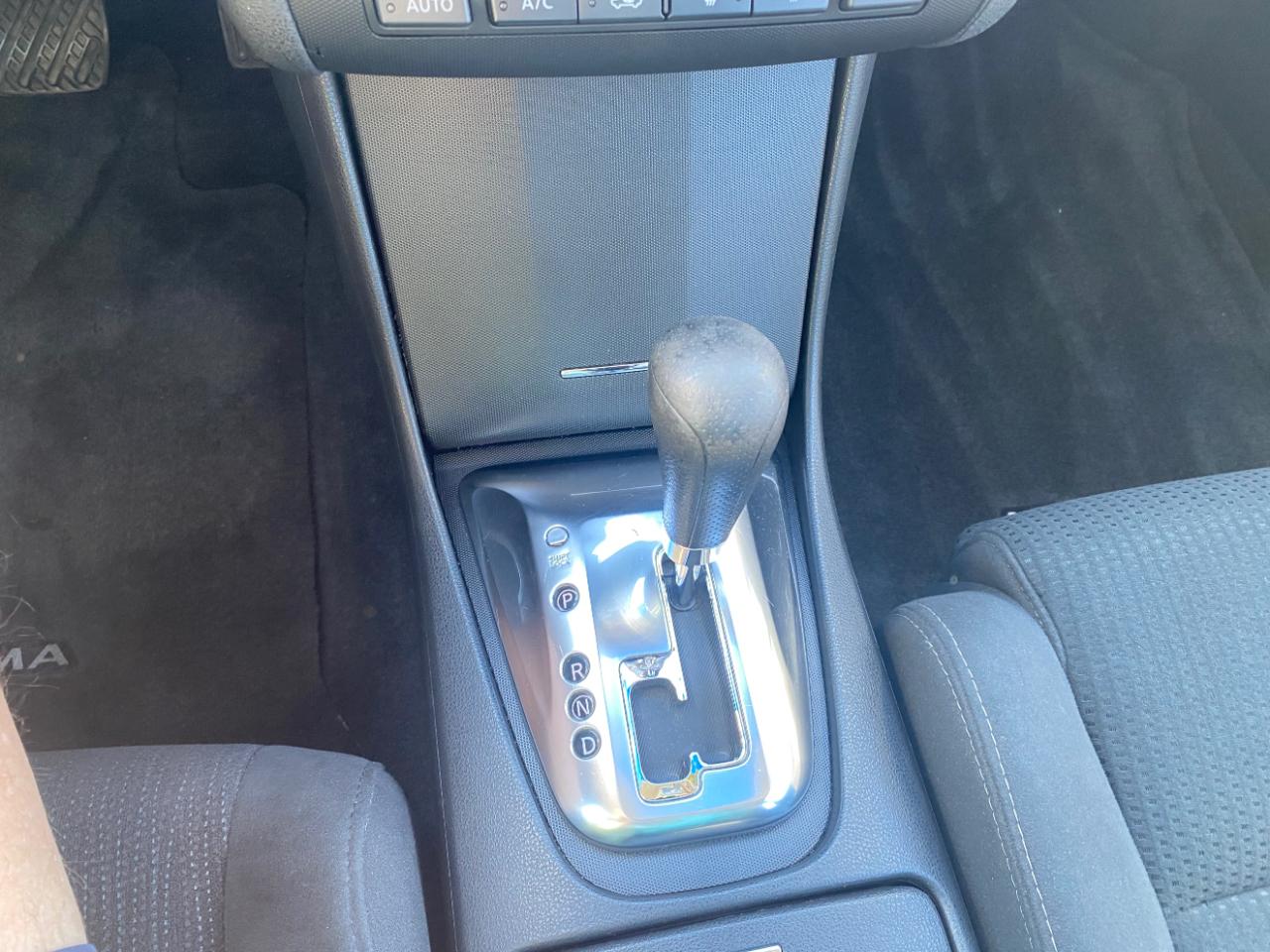 Nissan Altima 4dr Sdn I4 CVT 2.5 S 2010