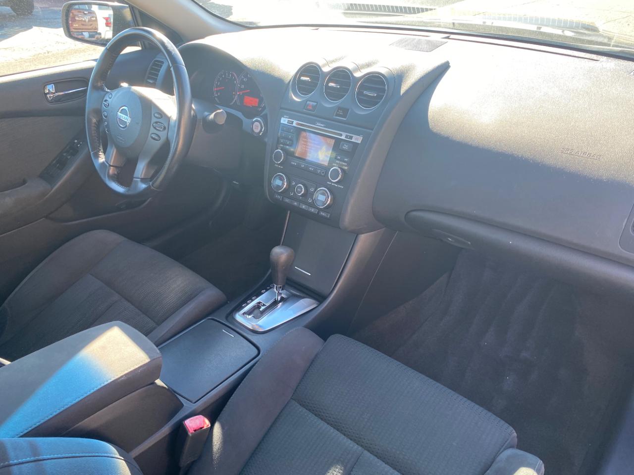 Nissan Altima 4dr Sdn I4 CVT 2.5 S 2010
