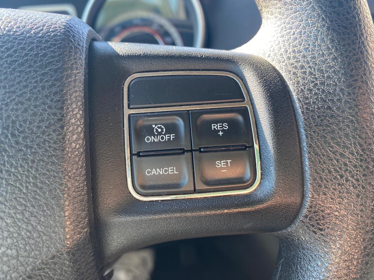 Dodge Journey FWD 4dr SXT 2012