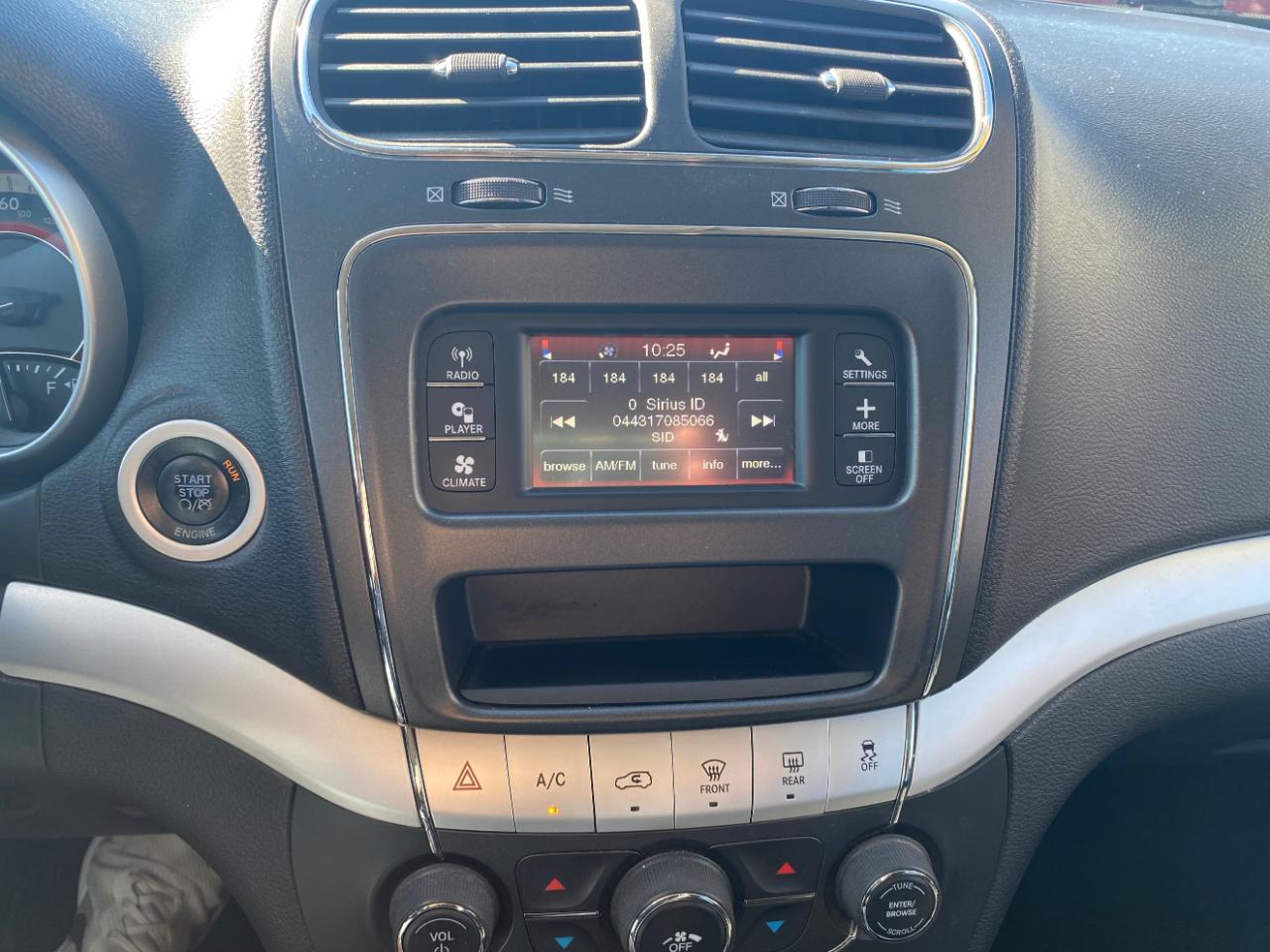 Dodge Journey FWD 4dr SXT 2012