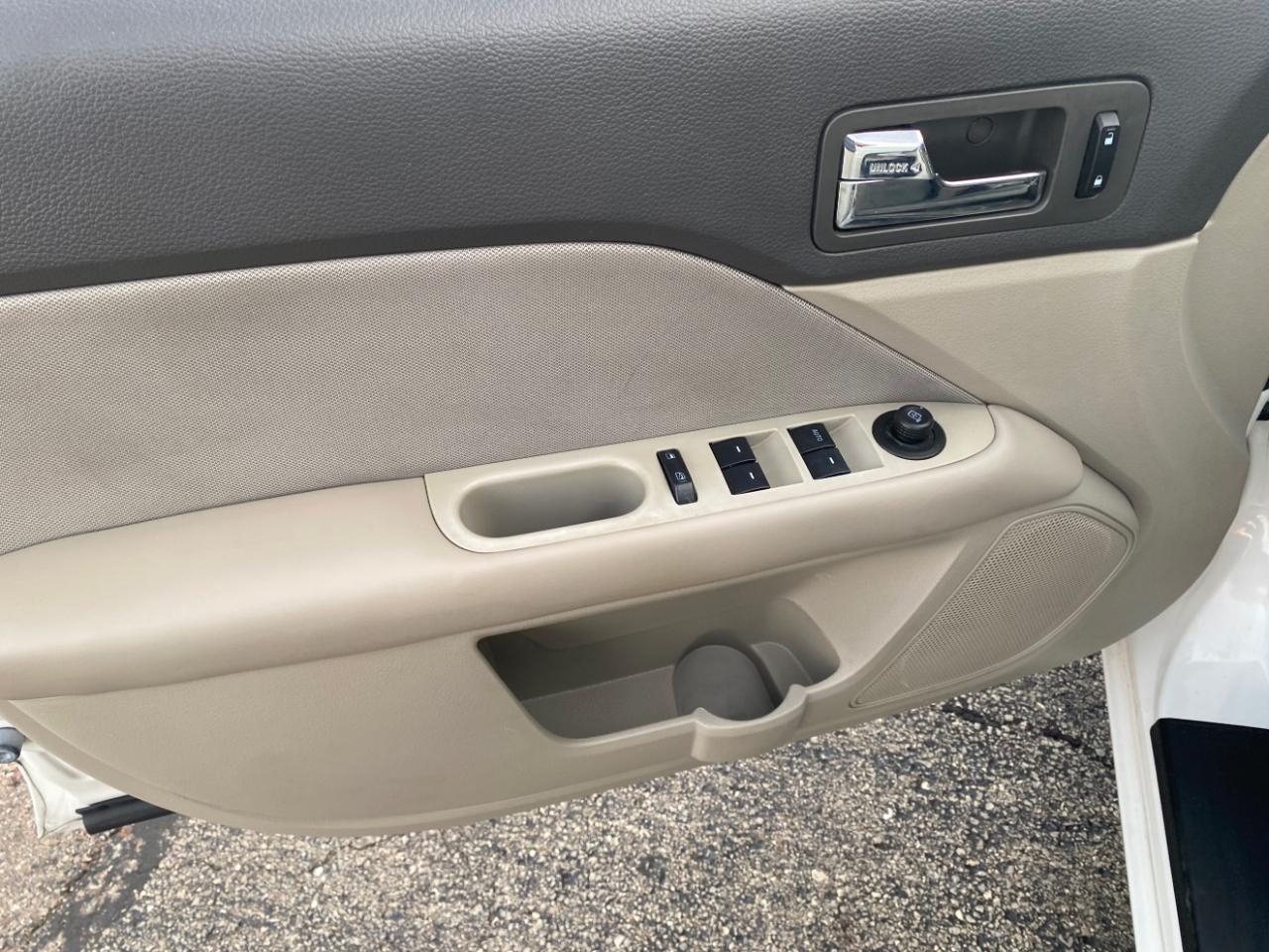 Ford Fusion 4dr Sdn S FWD 2012