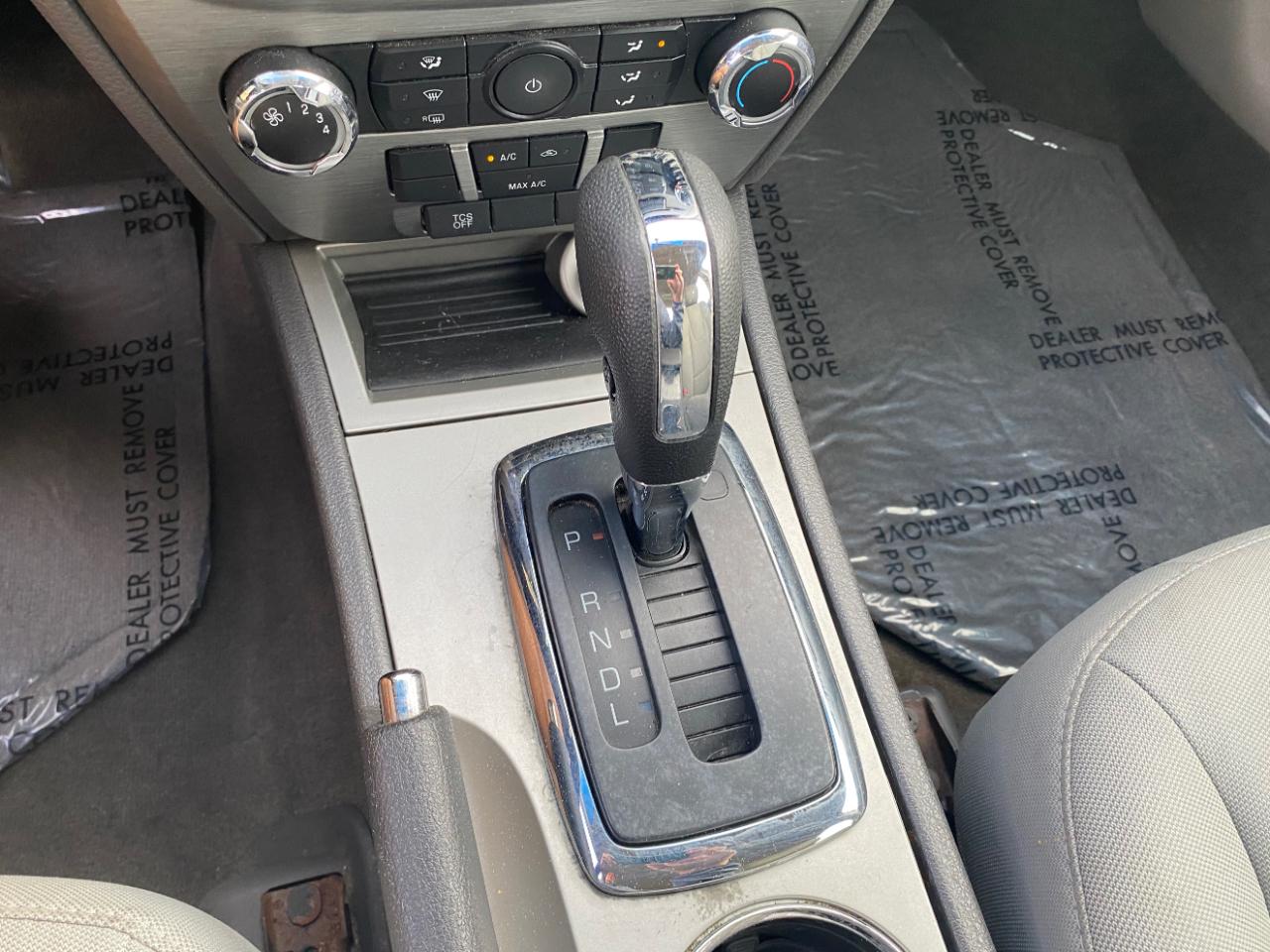 Ford Fusion 4dr Sdn S FWD 2012