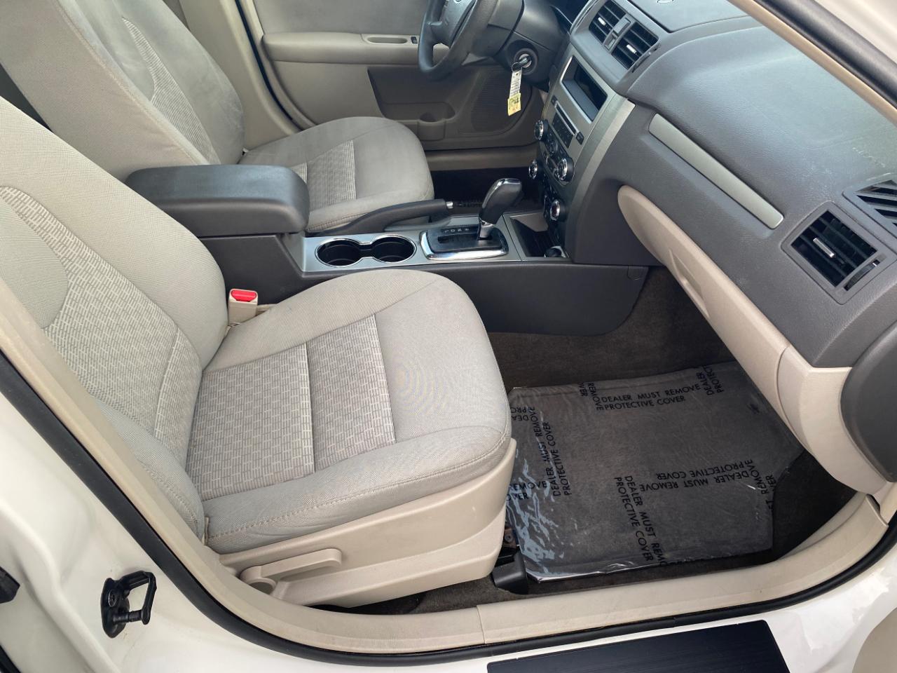 Ford Fusion 4dr Sdn S FWD 2012