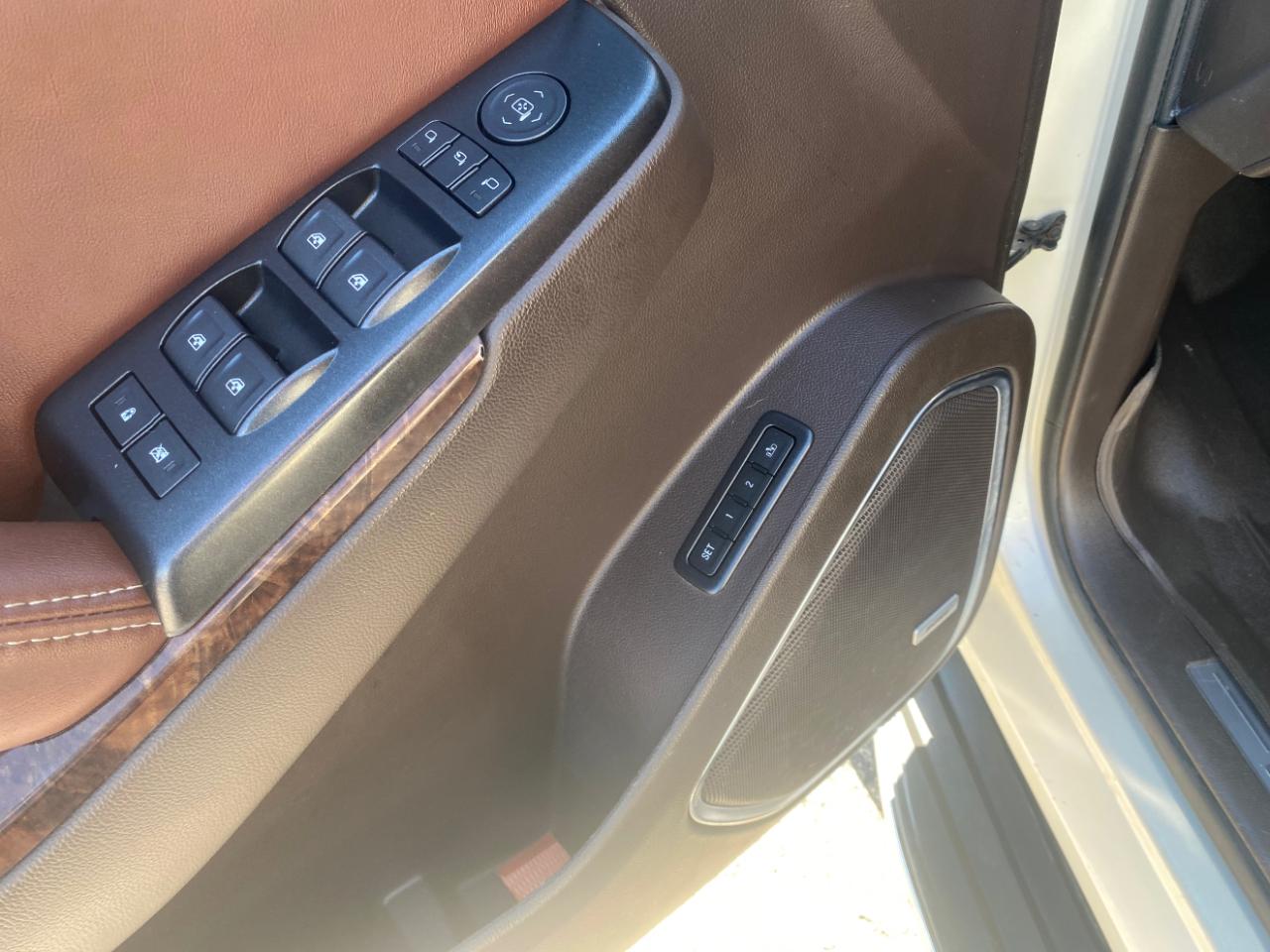 Chevrolet Tahoe 4WD 4dr LTZ 2015