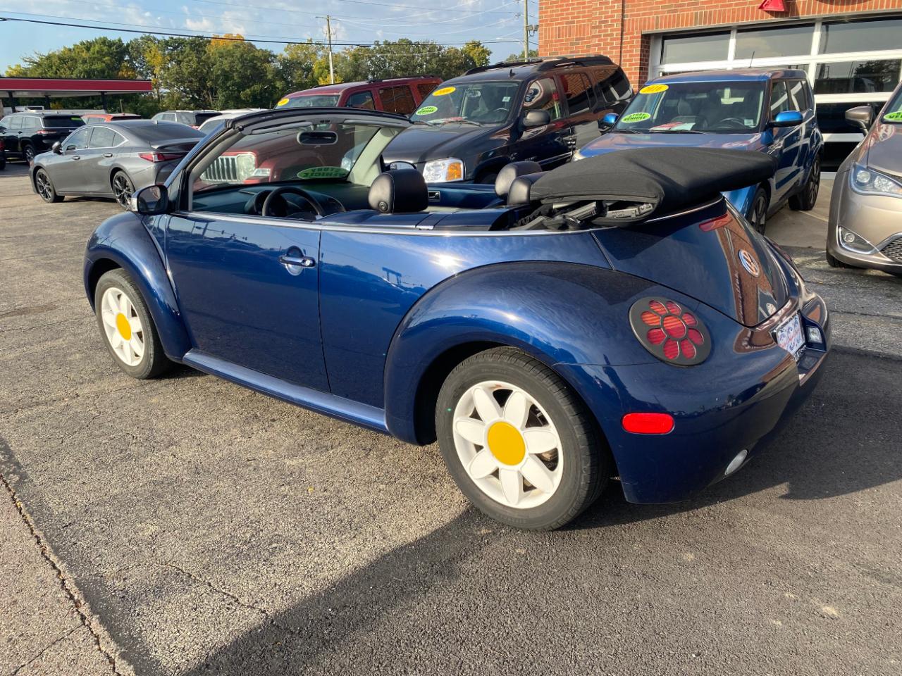 Volkswagen New Beetle Convertible 2dr Convertible GLS Auto 2003