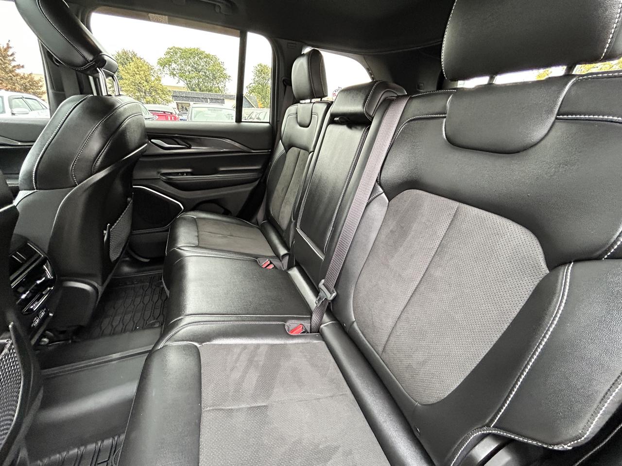 Jeep Grand Cherokee Altitude 4x4 2022