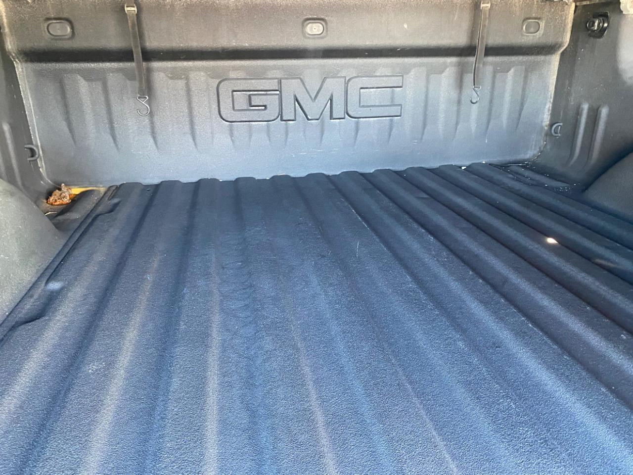 GMC Sierra 1500 4WD Crew Cab 143.5" SLT 2016