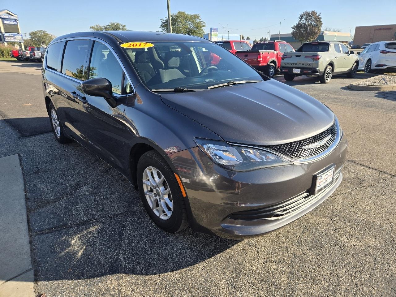 Chrysler Pacifica Touring FWD 2017