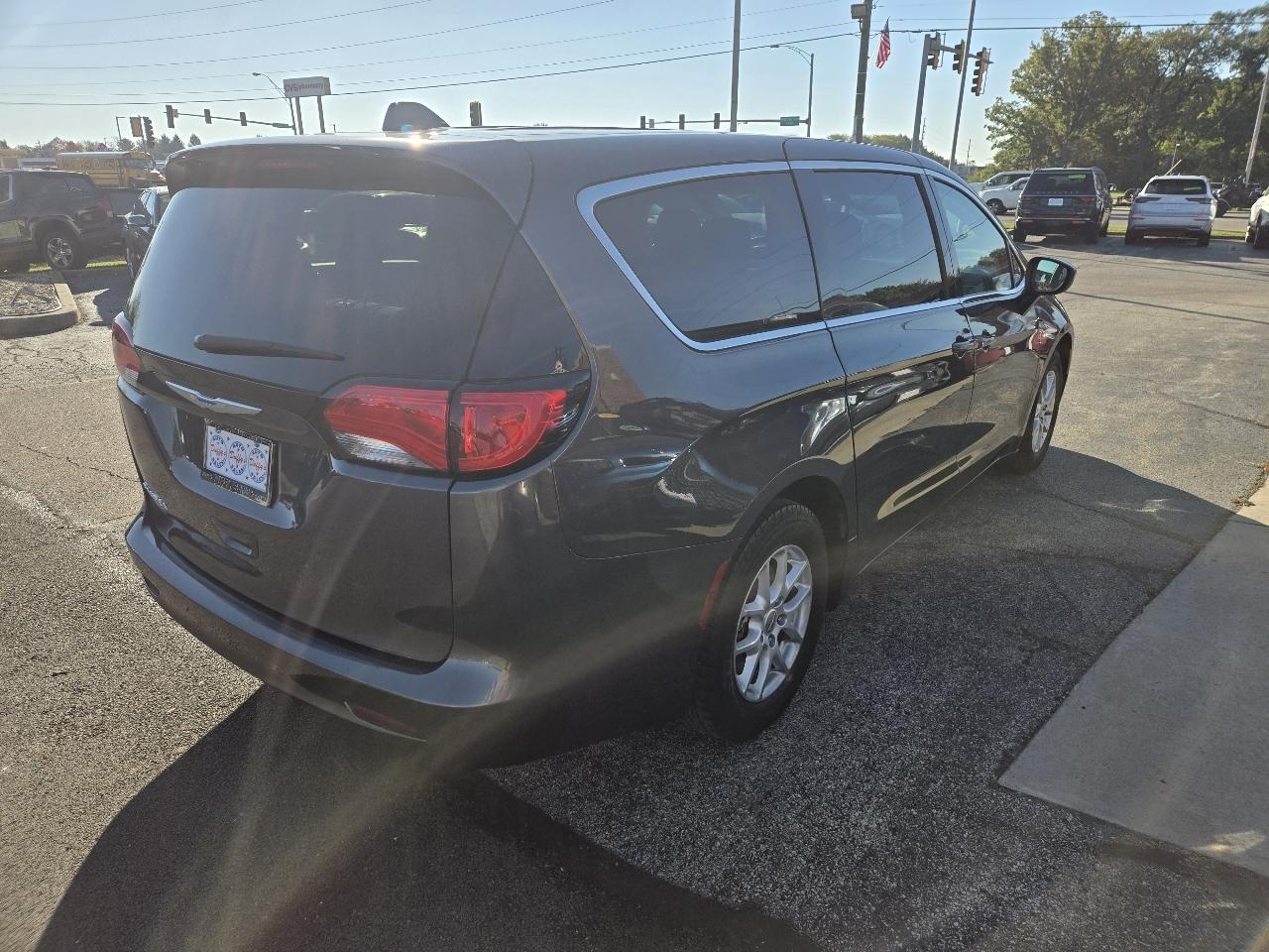 Chrysler Pacifica Touring FWD 2017