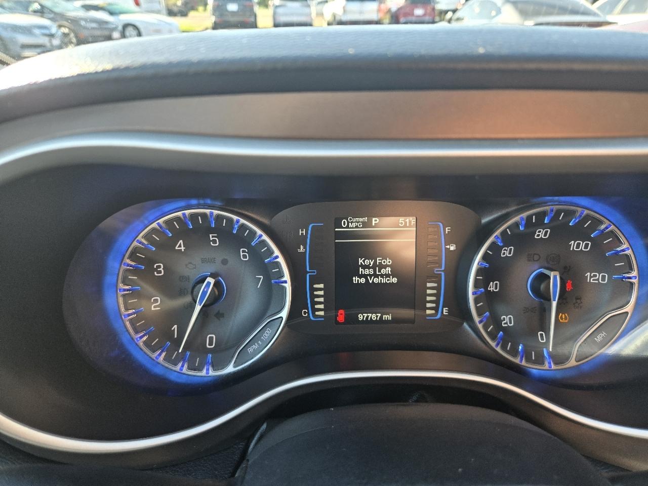 Chrysler Pacifica Touring FWD 2017