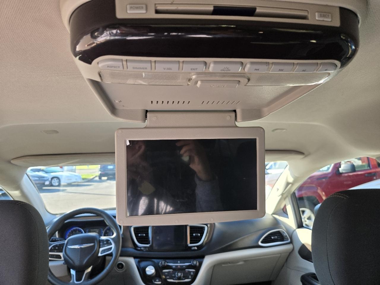 Chrysler Pacifica Touring FWD 2017