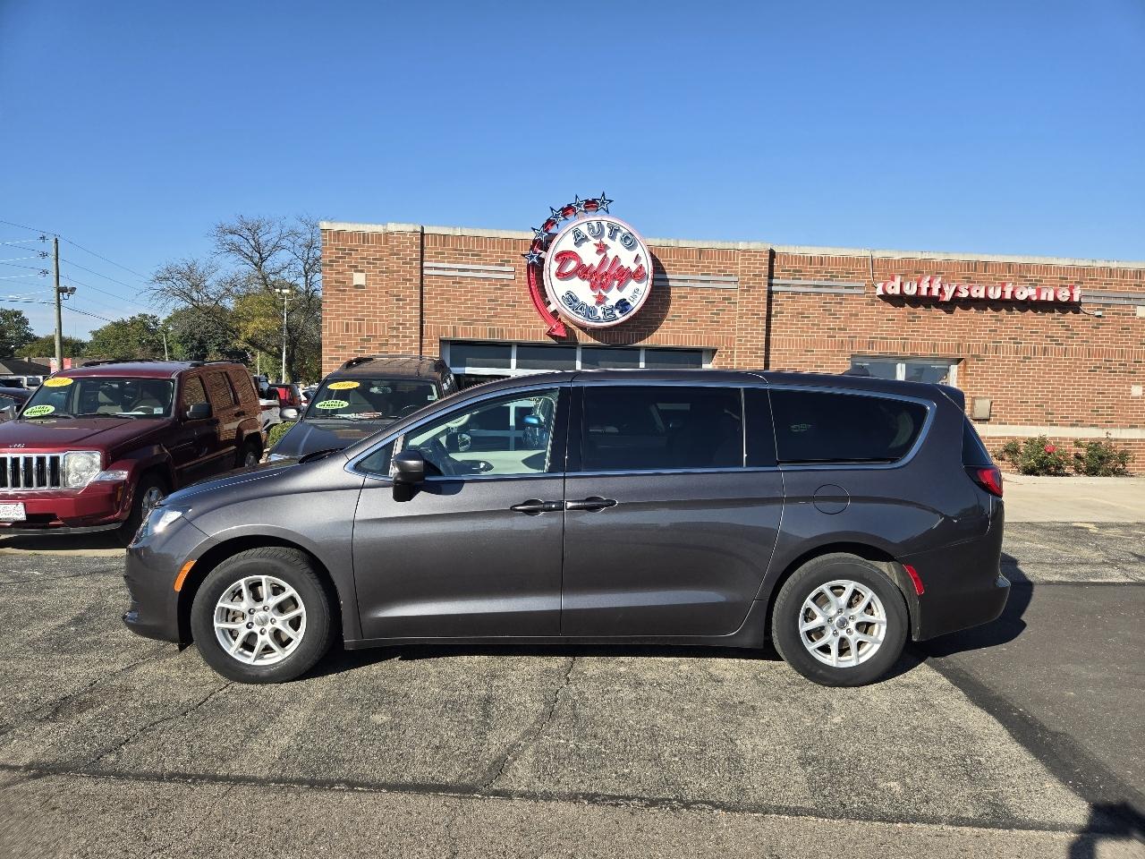 Chrysler Pacifica Touring FWD 2017