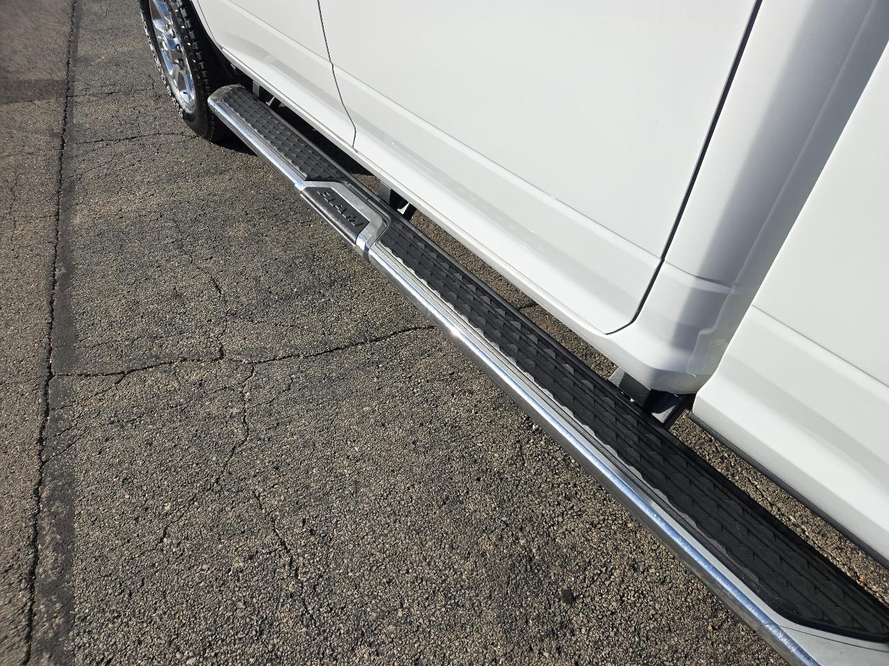 RAM 2500 Big Horn 4x4 Crew Cab 6'4" Box 2025