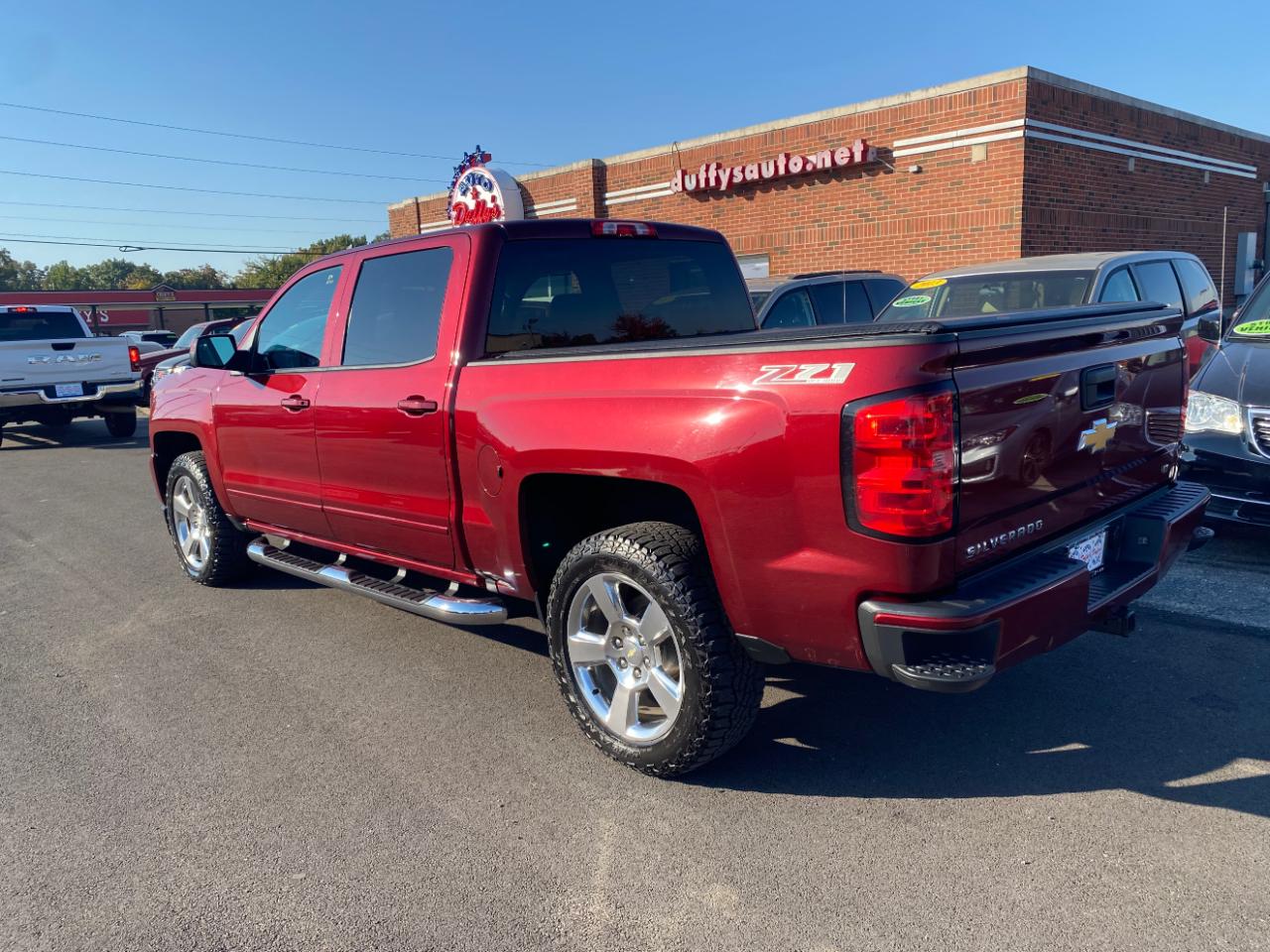 Chevrolet Silverado 1500 4WD Crew Cab 143.5" LT w/2LT 2017