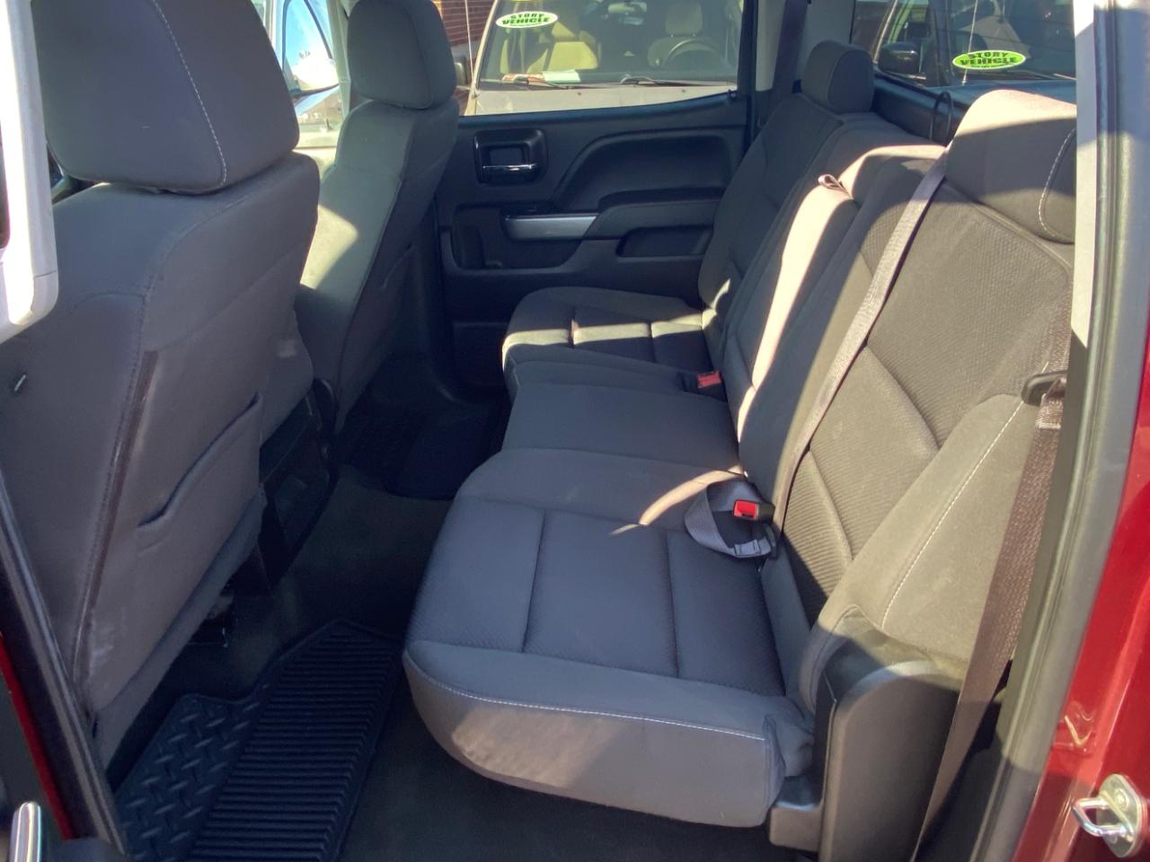 Chevrolet Silverado 1500 4WD Crew Cab 143.5" LT w/2LT 2017
