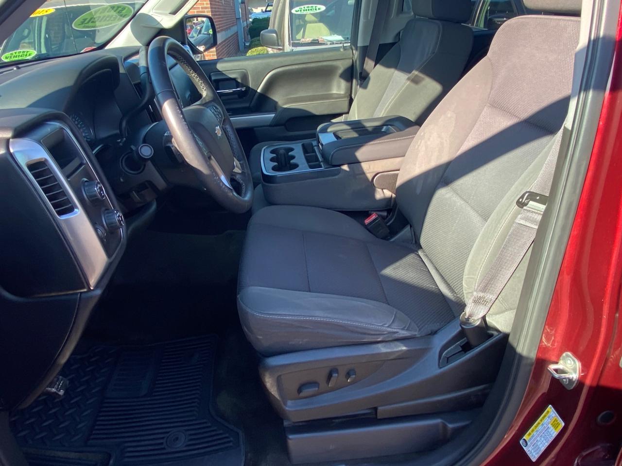 Chevrolet Silverado 1500 4WD Crew Cab 143.5" LT w/2LT 2017