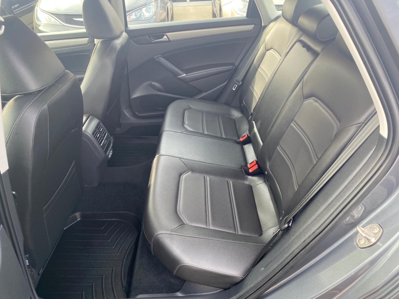 Volkswagen Passat 2.0T SE Auto 2022