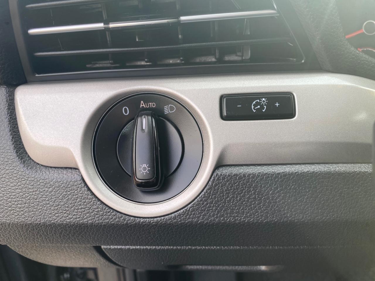 Volkswagen Passat 2.0T SE Auto 2022