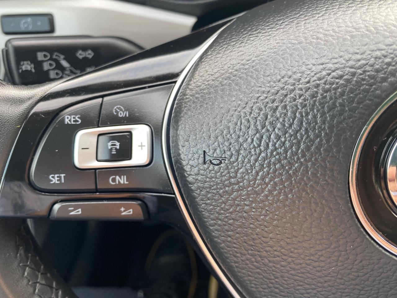 Volkswagen Passat 2.0T SE Auto 2022