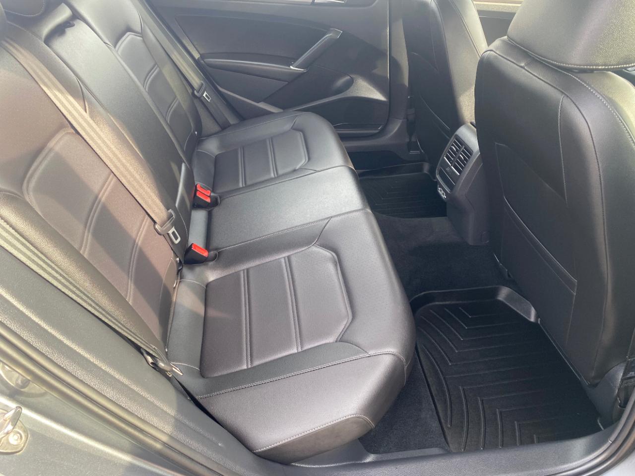 Volkswagen Passat 2.0T SE Auto 2022