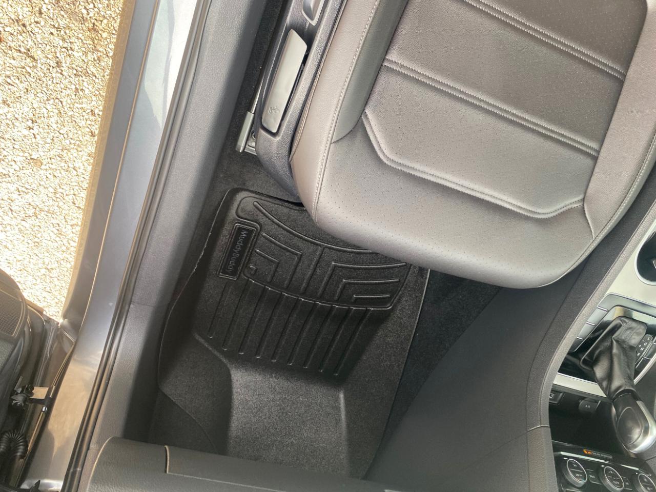 Volkswagen Passat 2.0T SE Auto 2022