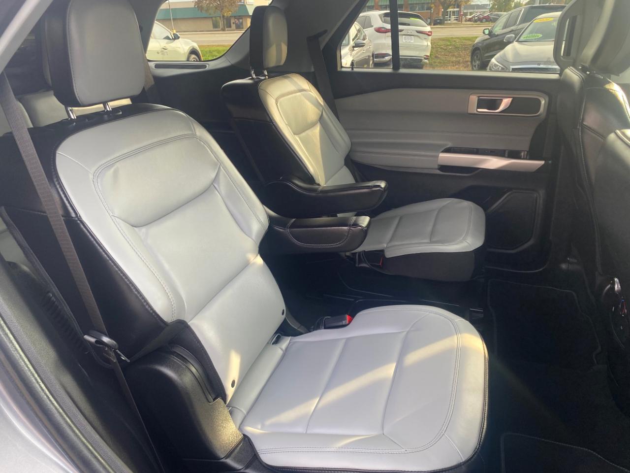Ford Explorer XLT RWD 2021