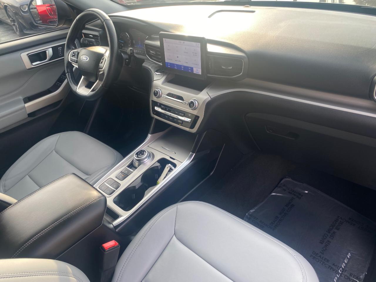 Ford Explorer XLT RWD 2021