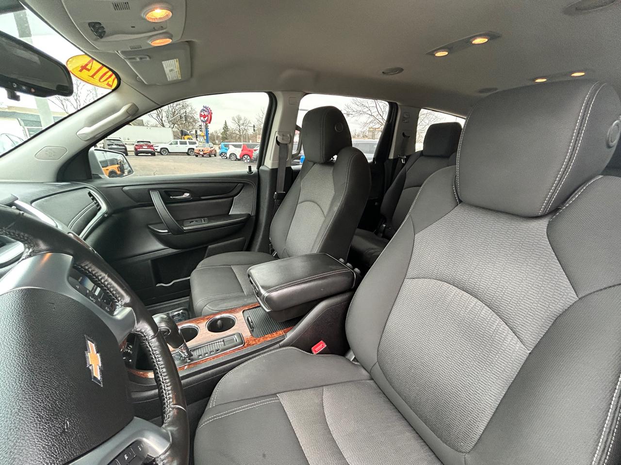 Chevrolet Traverse 1LT FWD 2014