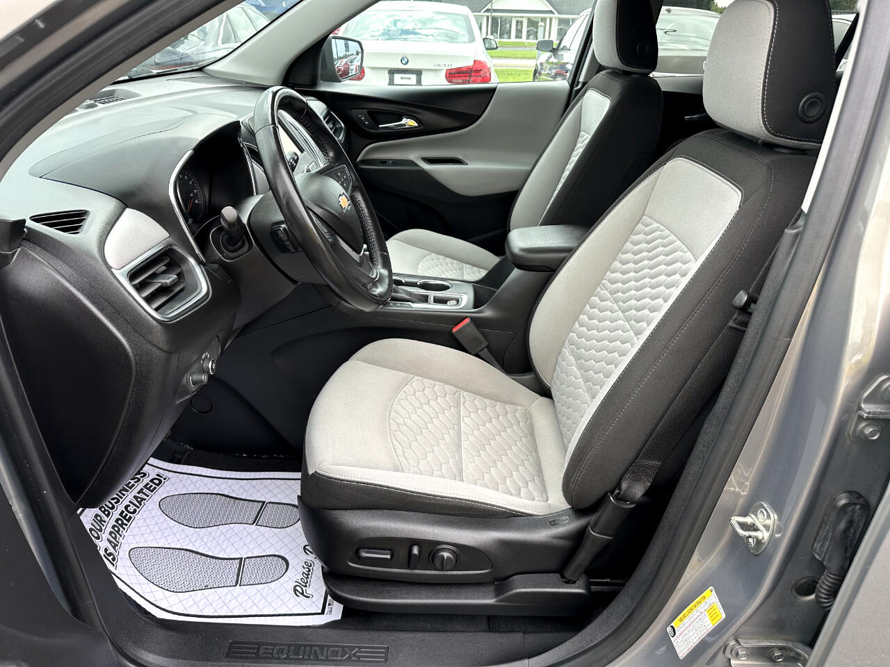 2019 Chevrolet Equinox LT photo 8