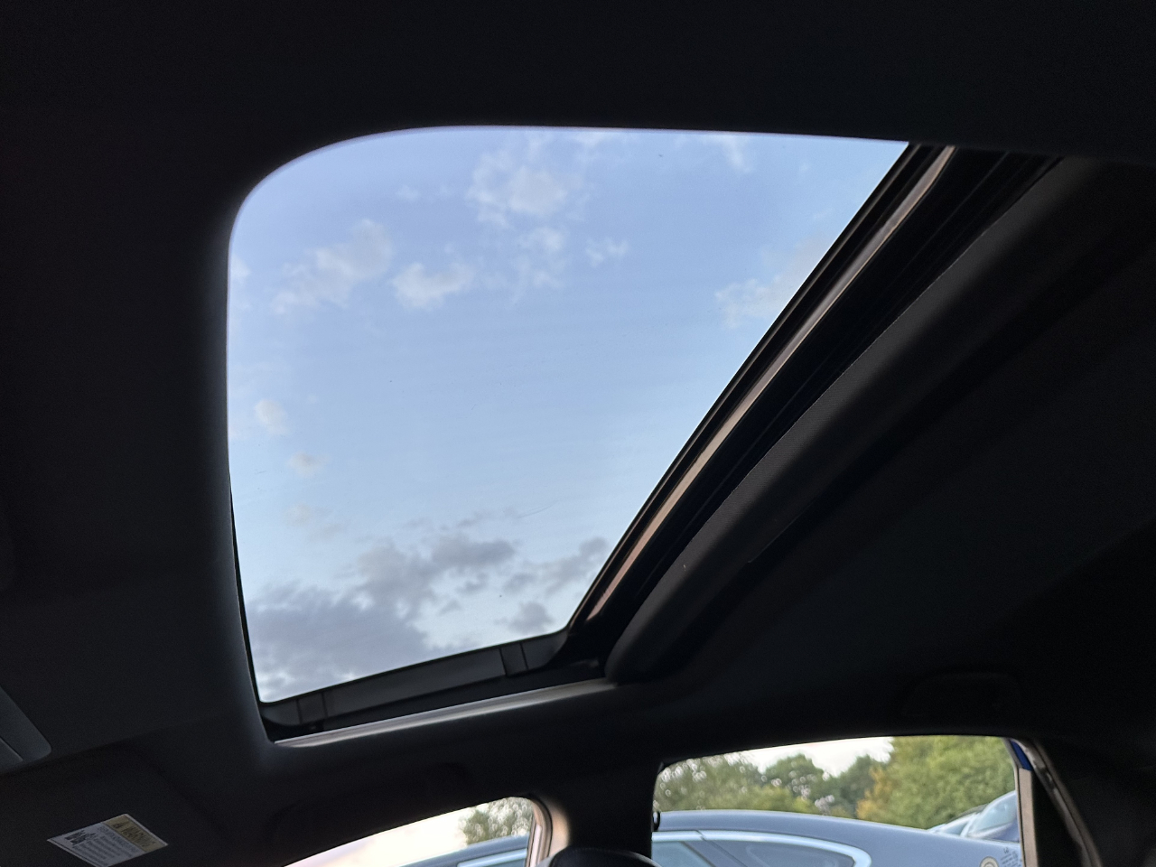 Honda Civic EX-L w/ Navigation 2019 Honda Civic EX-L w/ Navigation 2019