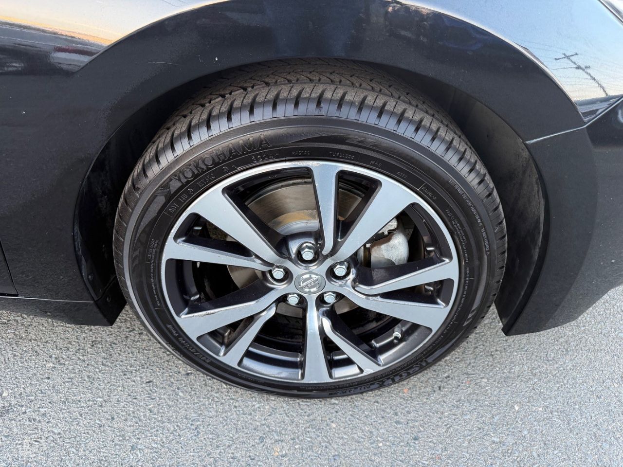 2017 Nissan Maxima SV photo 6