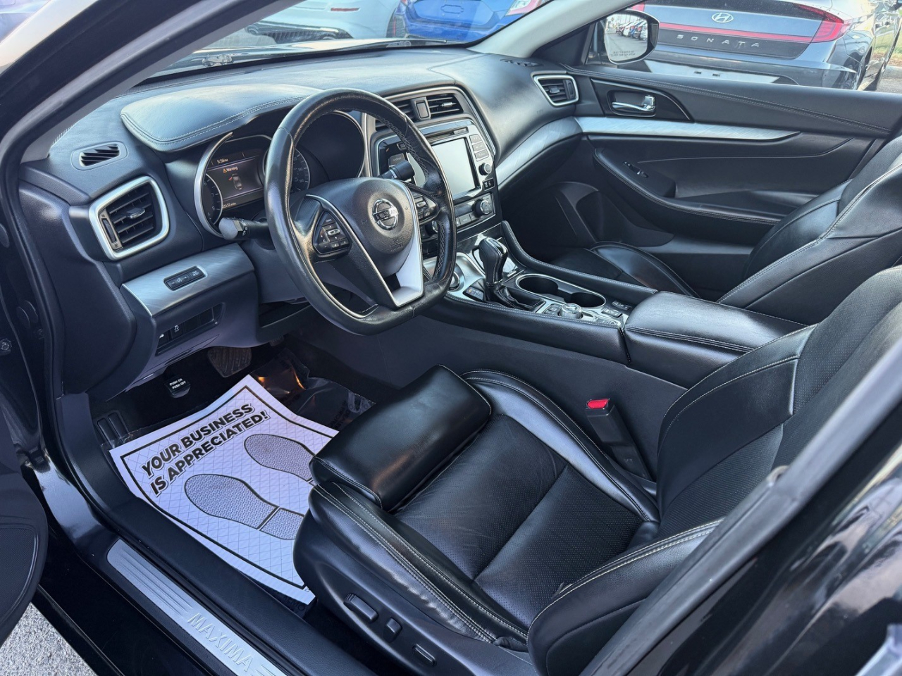 2017 Nissan Maxima SV photo 7