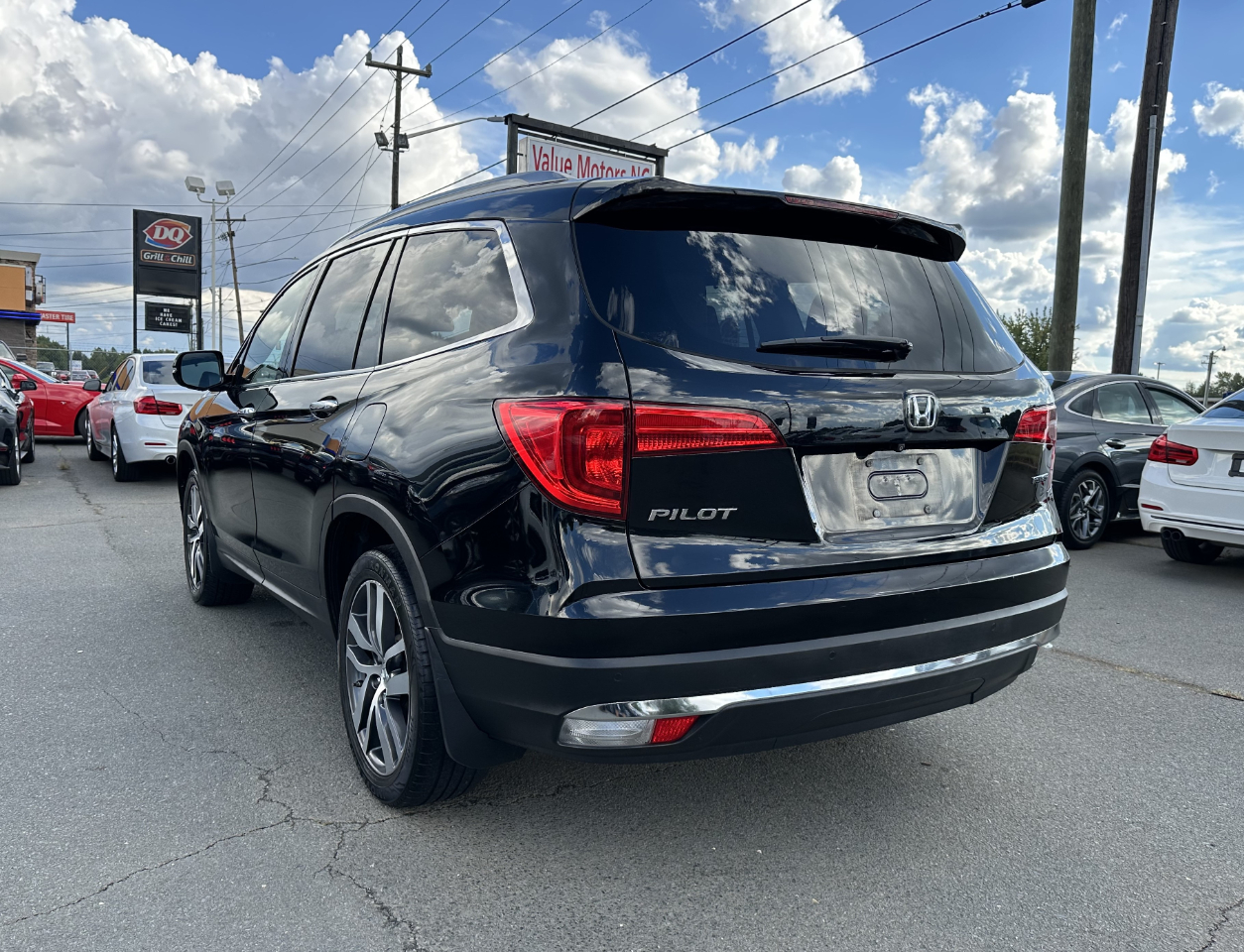 2017 Honda Pilot Touring photo 4