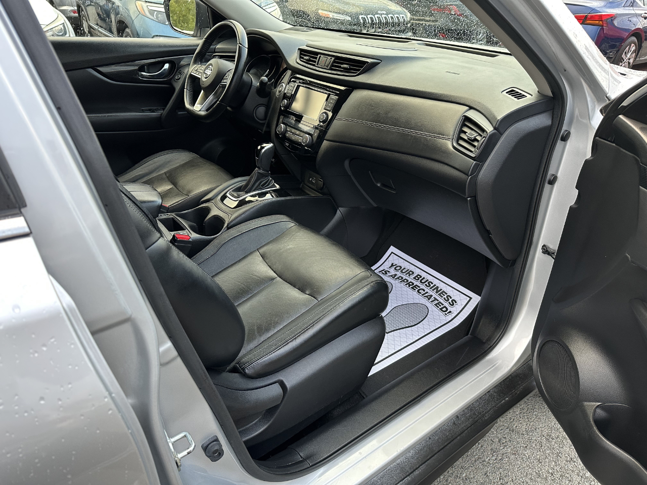 Nissan Rogue SL 2WD 2018 Nissan Rogue SL 2WD 2018