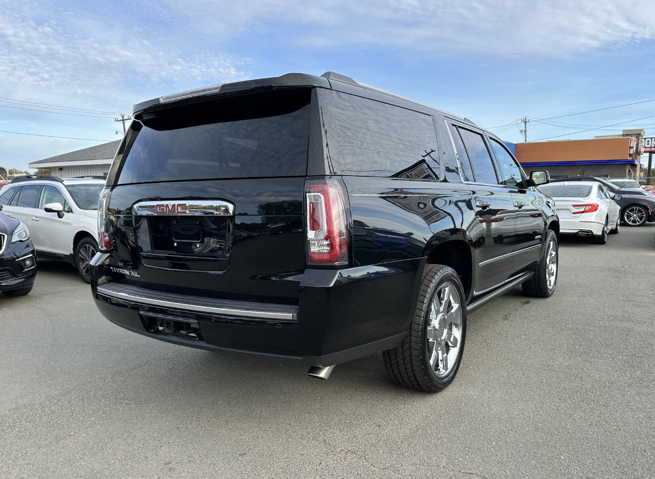 GMC Yukon XL Denali 2WD 2016 GMC Yukon XL Denali 2WD 2016