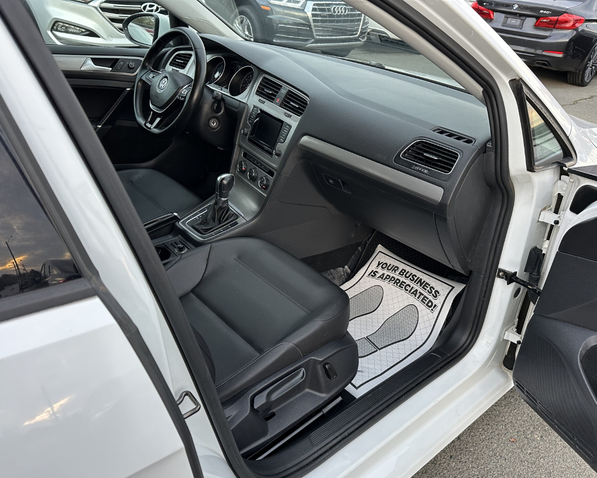 Volkswagen Golf TSI S 6A 2015