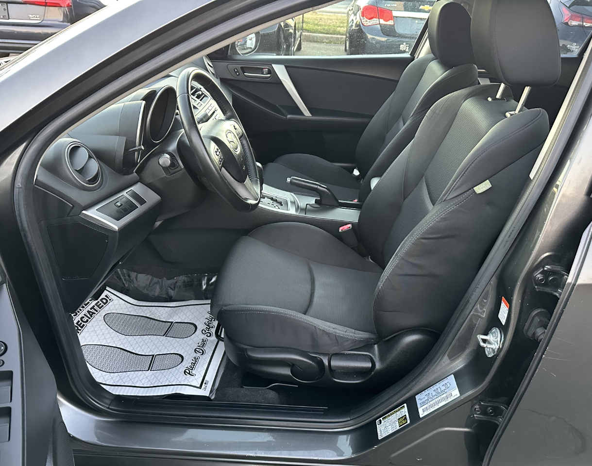 Mazda MAZDA3 s Grand Touring 4-Door 2010