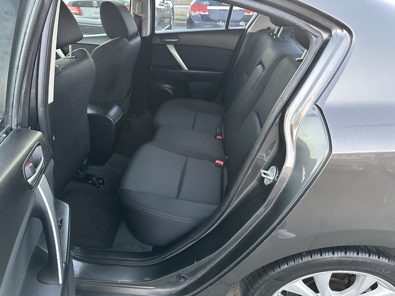 Mazda MAZDA3 s Grand Touring 4-Door 2010