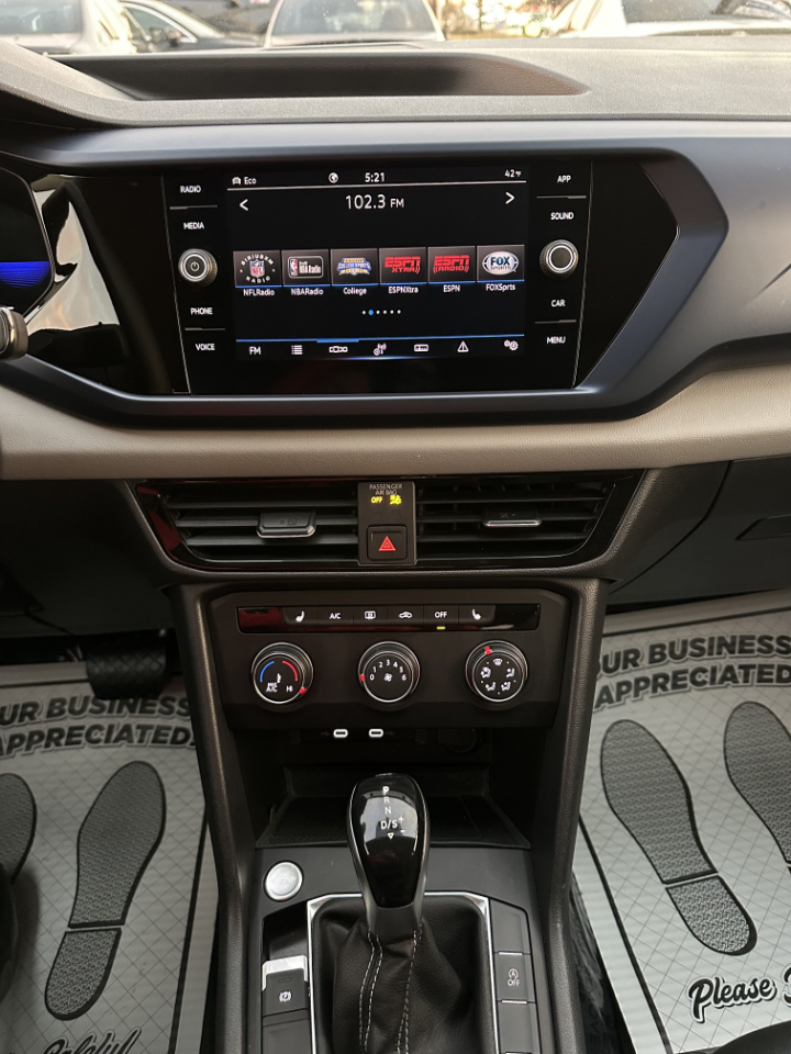 Volkswagen Taos SE 2022