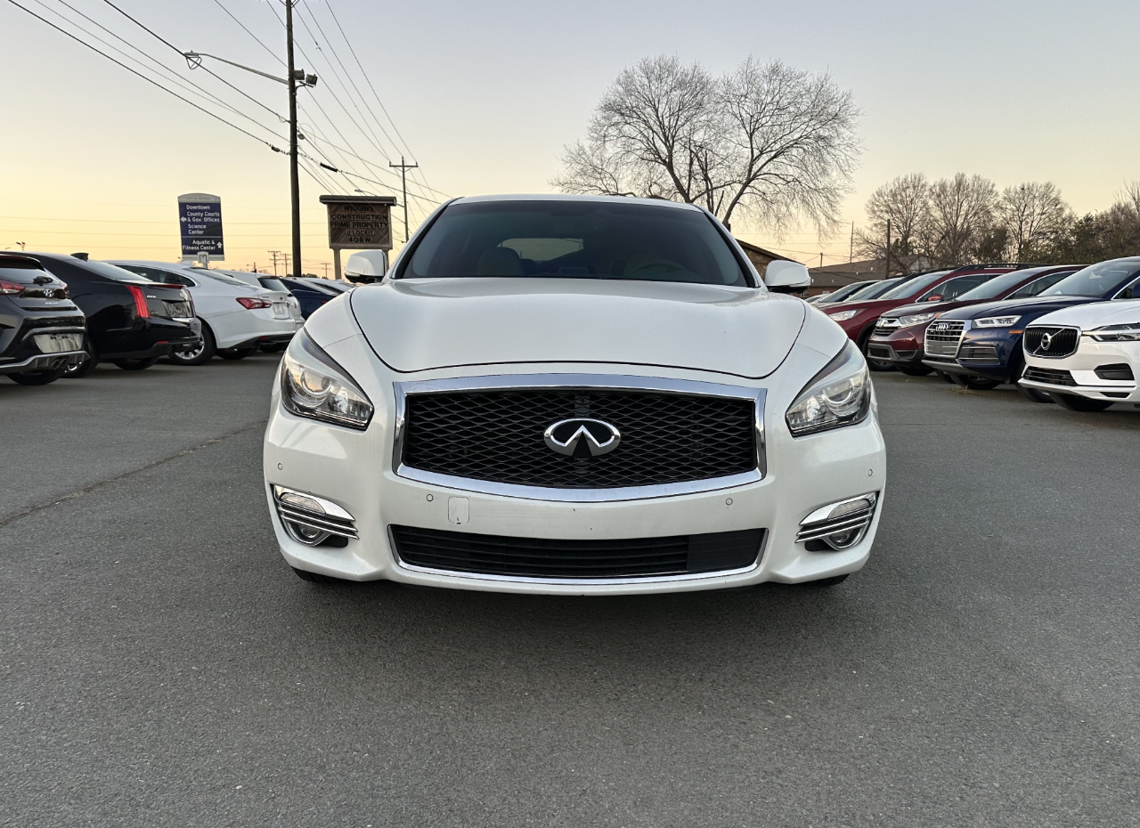 Infiniti Q70 L 3.7 2016